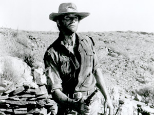 Anthony Steffen in TRAIN FOR DURANGO